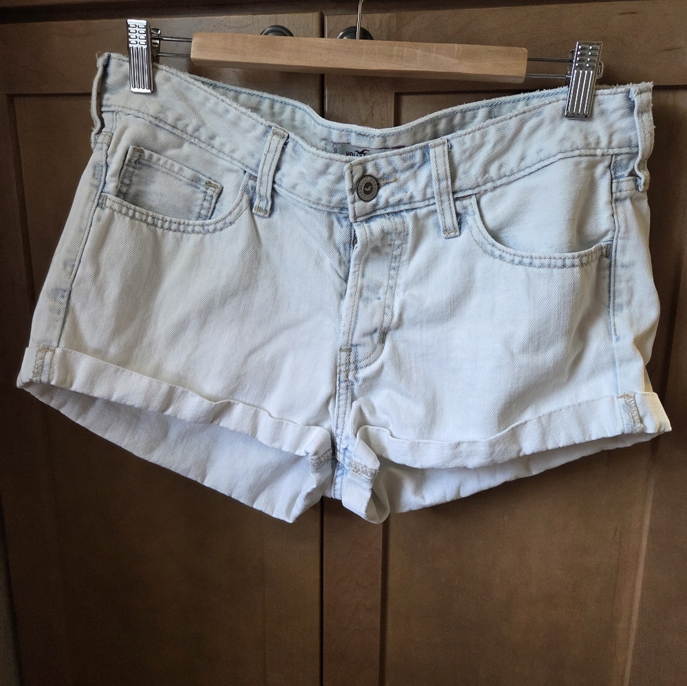 Hollister Brand Women's White Washed Lt Blue Denim Shorts-Like New